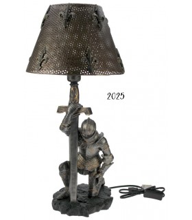 LAMPE MEDIEVALE / CHEVALIER H.56